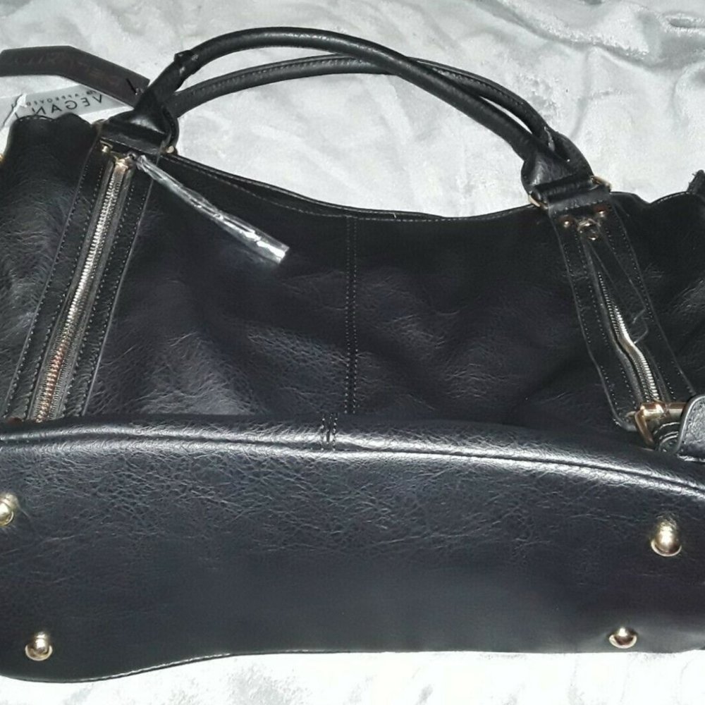 Deluxity Los Angeles Brand New With Tags Vegan Black Purse